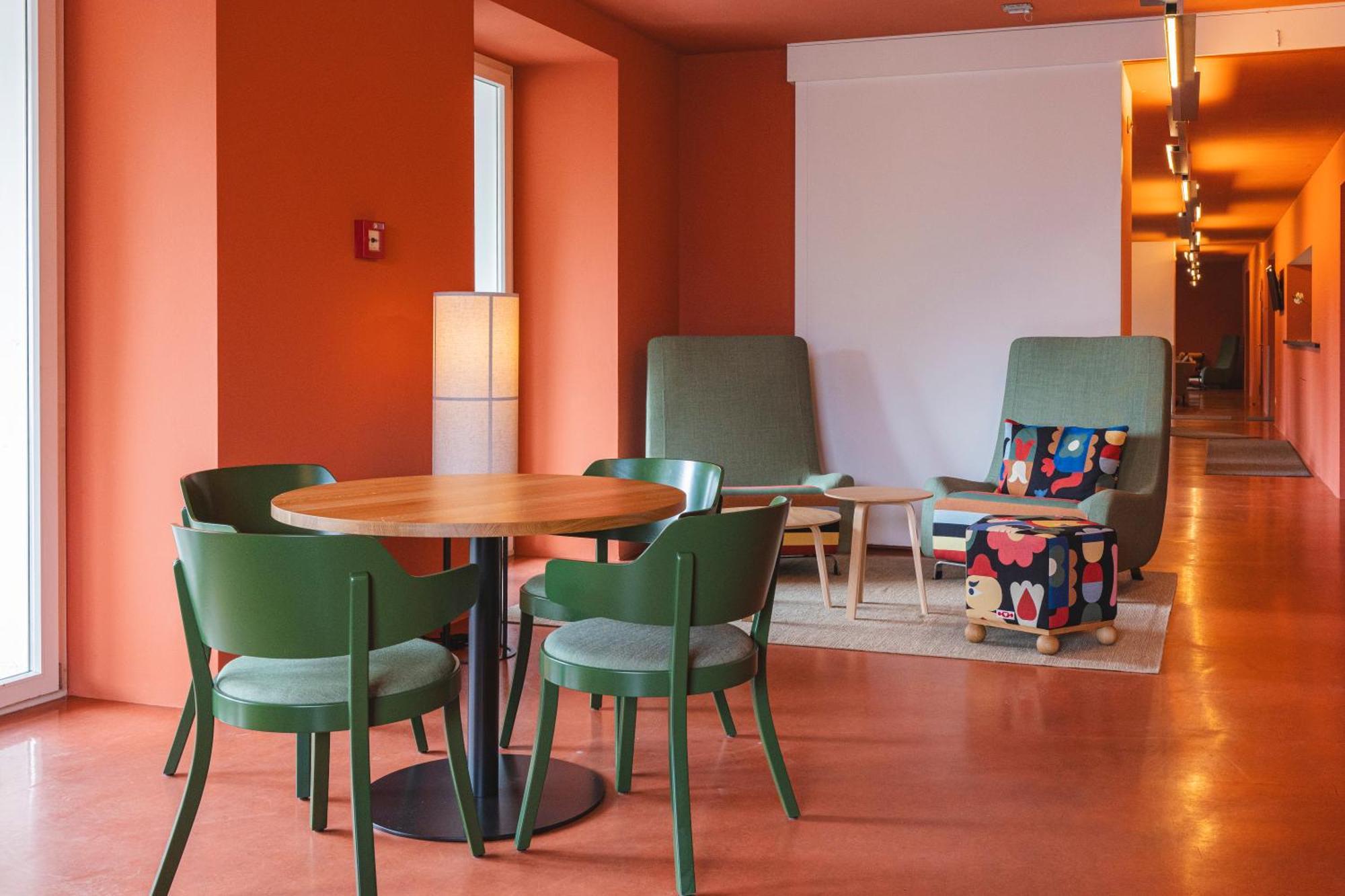Davos Youth Hostel מראה חיצוני תמונה